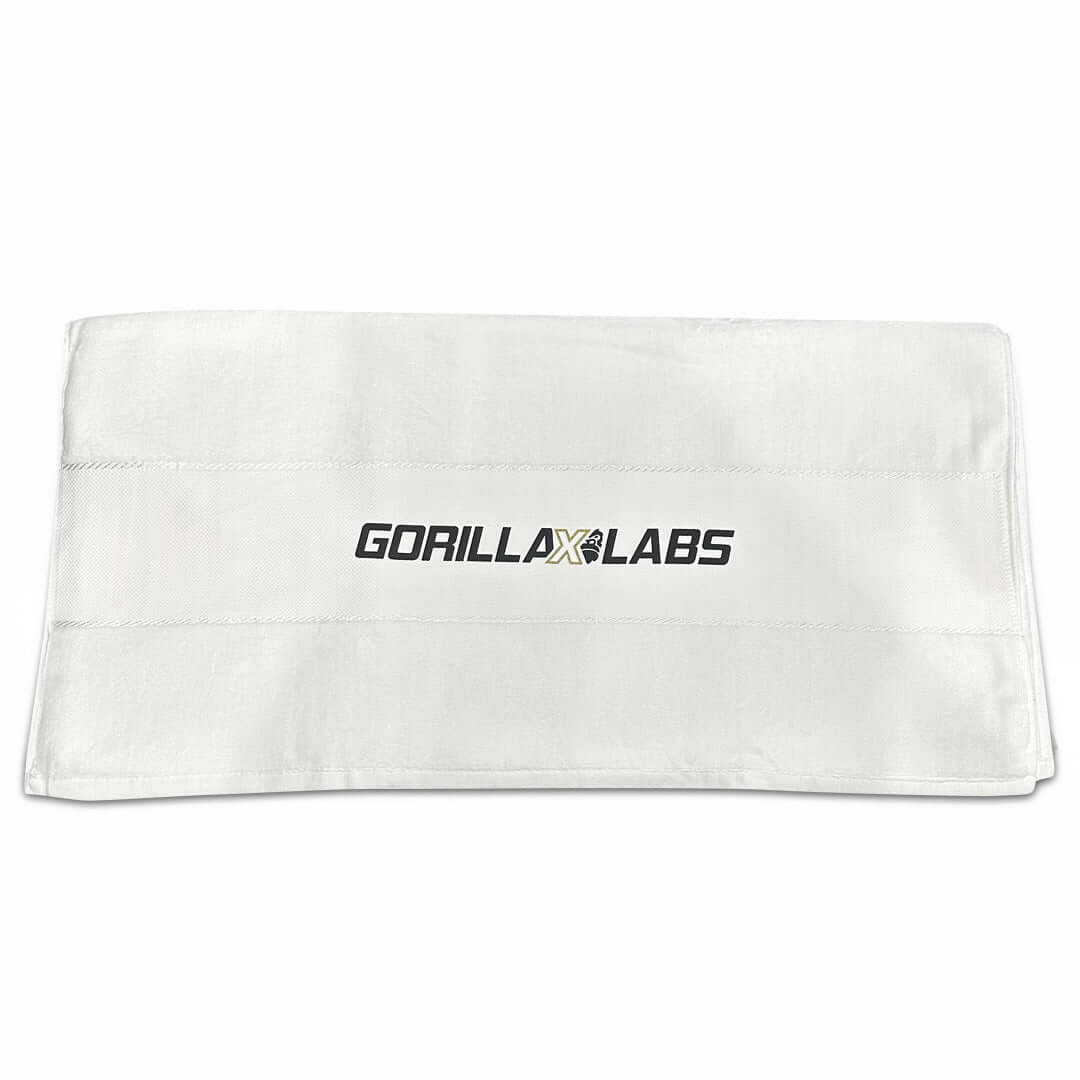 white towel horizontal placement