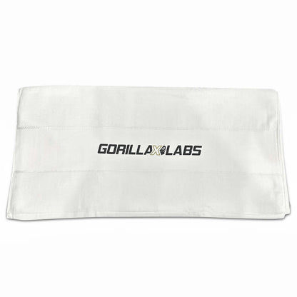 white towel horizontal placement